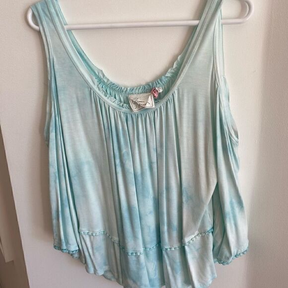 Green Dragon light green three-quarter sleeve rayon blouse. Size L - Picture 1 of 10
